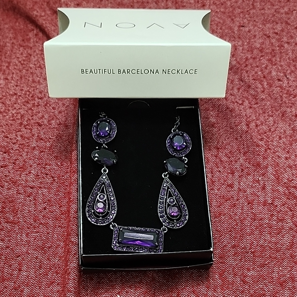 Avon Purple Amethyst-Inspired Necklace with Silver-Toned Metalwork